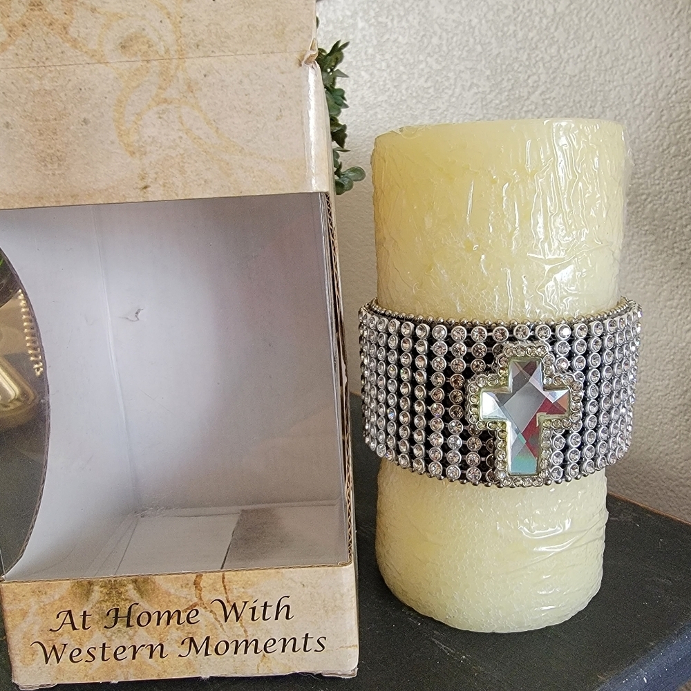 New Western Moments Decorative Candle with Bling Cross - Picture 4 of 5